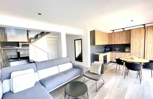 El Cabanyal Apartamento | NEW Penthouse at Beach/Cabañal/2 beds/3 baths.nJust 5 minutes from the beach.
