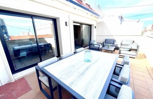 El Cabanyal Apartamento | NEW Penthouse at Beach/Cabañal/2 beds/3 baths.nJust 5 minutes from the beach.