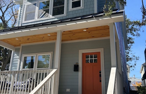 Wilmington Casa | New Pet Freindly Home in historic Downtown Wilmington with fenced yard