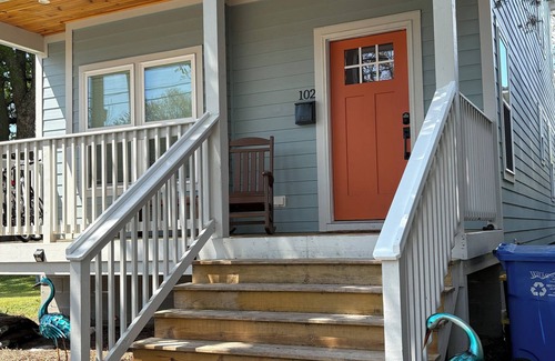 Wilmington Casa | New Pet Freindly Home in historic Downtown Wilmington with fenced yard