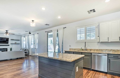 Emperor Estates Casa | NEW! Pet-Friendly Queen Creek Retreat w/ Home Gym!