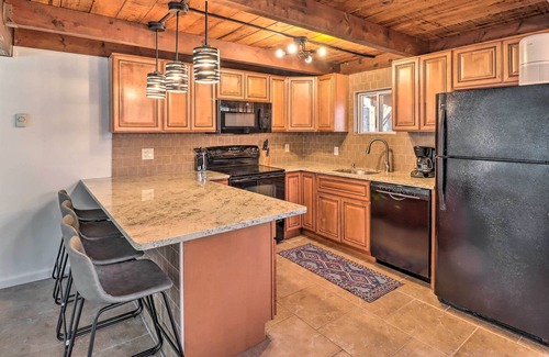 Thornhurst Cabina | NEW! Pocono Lake Cabin w/ Community Amenity Access