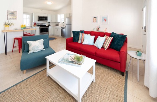 Biltmore Beach Casa | NEW Pool and Putt-putt! 3 blocks->Beach! Dogs ok, St Andrews 5min drive!