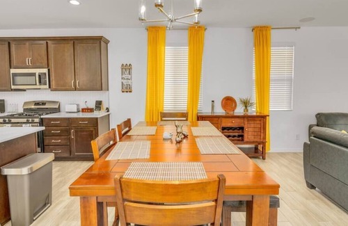Maricopa County Casa | NEW! POOL, King Bed, 3 Bed 3 bath