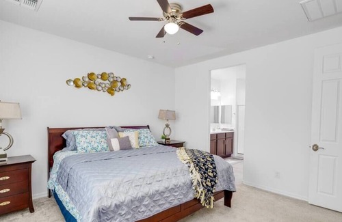 Maricopa County Casa | NEW! POOL, King Bed, 3 Bed 3 bath