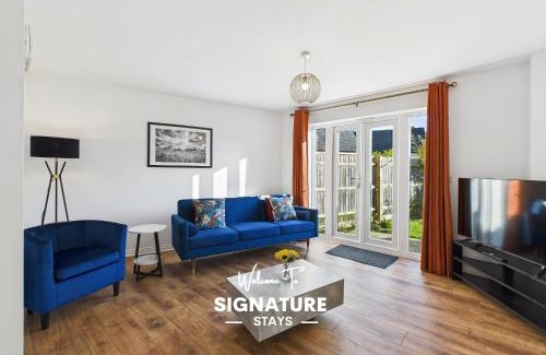 Cheltenham Casa | NEW Prestbury Place by Signature Stays - 5 Bedroom House Near Cheltenham Racecourse