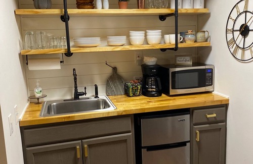 Gatlinburg Apartamento | ⭐️NEW-PristineGburgLoft-2A-Walk2Pancakes🥞 & Slopes⛷
