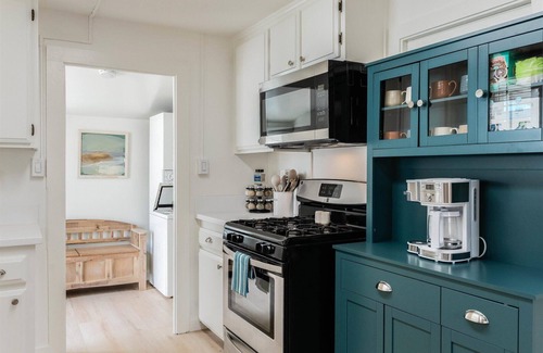 Avila Beach Condominio | NEW! Private 1 Bedroom Beach Heaven- Get the Full Central Coast Experience!