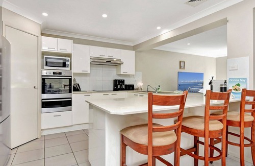 Nords Wharf Casa | New Property Waterfront Heaven at Nords Wharf only 5 mins to Beach ! Hidden Horizon