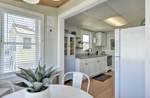 Hampton Villa | NEW! Quaint Hampton Villa - Walk to Beach & Dining