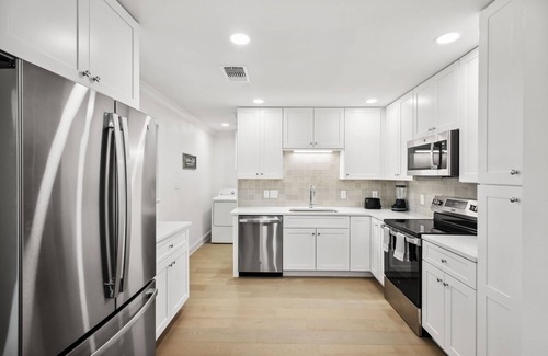 Boerne Casa | NEW remodeled Charming Home. 3-bedroom/2 full bath close to downtown Boerne.
