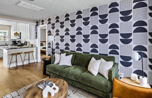 South Central Houston Casa | NEW- Remodeled/Chic/Downtown/MedCenter/Conference