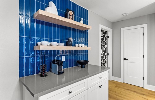 Houston Heights Casa | NEW Remodeled Heights Luxury/High End/King Bed/Walk to Trail/Nespresso