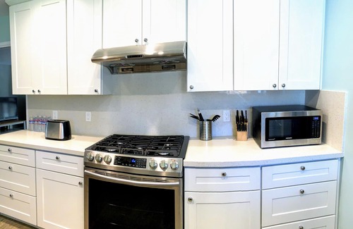 Santa Clara Casa | New Remodeled Home! 4br/2ba Walk to Apple Park!!!