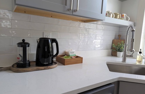 Durham Apartamento | NEW! Renovated 2Br/1Ba Convenient to 9th St, NCSSM