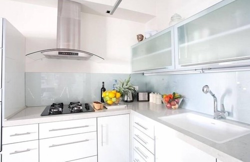 Tel Aviv City Center Apartamento | Nuevo renovado 2BR Apt Center Tel Aviv, Wifi, Ascensor