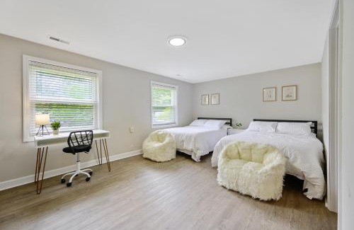 Cary Casa | NEW Renovated 4BR Games Big Backyard Deck