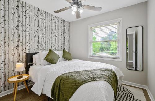 Cary Casa | NEW Renovated 4BR Games Big Backyard Deck