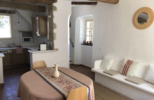 Forcalquier Casa | New! Renovated cottage in old mill with swimming pool