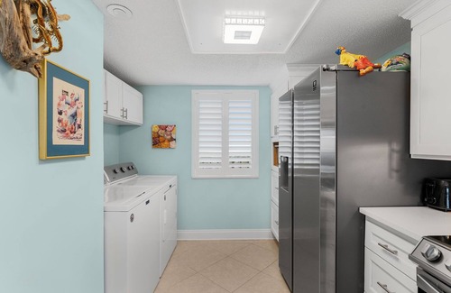 Upper Grand Lagoon Condominio | New Renovation, Gulf Front, Commodore 25+