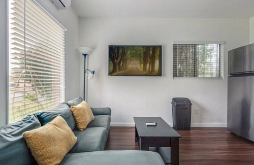 San Bernardino Apartamento | New Renovation | 4min2Hospital | Close To Freeway