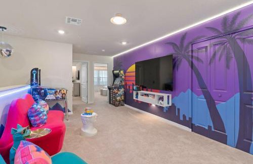 Four Corners Casa | New Resort Themed Ultra Comfortable Heated Private Pool Game Room Family Home Near Disney