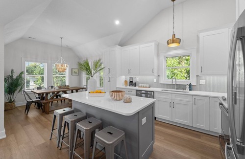Nags Head Cabaña | NEW Retreat with Pool, Hot Tub, and Premium Amenities! NEXT to 'Park and Paddle'