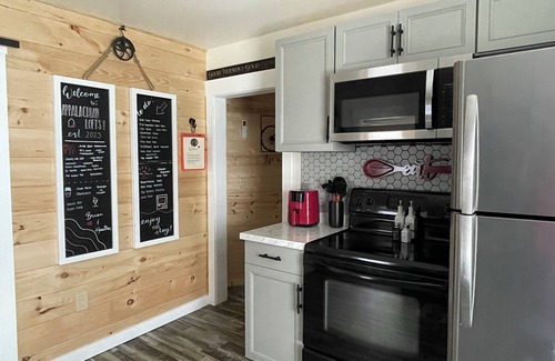 Galax Apartamento | New River Hideaway - Walking Distance to Historic Downtown Galax Virginia