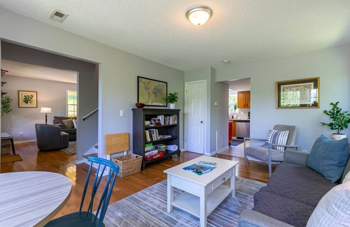 West Jefferson Cabina | New River Overlook! 10 mins to West Jefferson, 1 mile to New River State Park