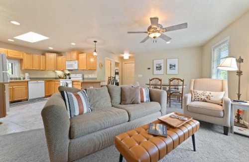 Bellaire Casa | New Riverfront BYO Boat Game Room