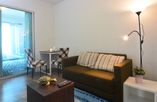 Lat Krabang Apartamento | ¡Nueva habitación cerca del aeropuerto de Suvarnabhumi y del centro comercial Paseo con piscina y gimnasio!