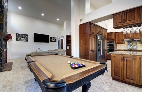 Paradise Valley Village Villa | NEW ScottsdaleStays 6BR Golf Estate – Pool, Slide, Cabana, Pickleball & More!