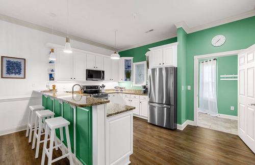 Pawleys Island Condominio | NEW! Seagrass Retreat~Resort Access~Beach~Golf
