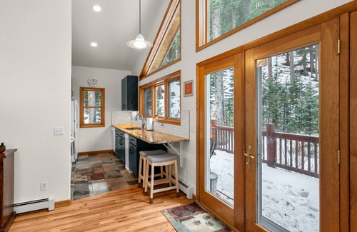 Downieville-Lawson-Dumont Casa | New! Secluded Forest Oasis - Backs up to National Forest - Fireplace