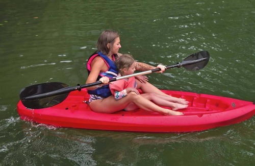 La Follette Casa | NEW! Secret Gem, Quiet Cove, Dbl Decker Dock w/slide, Sleeps 30, Super Kitchen