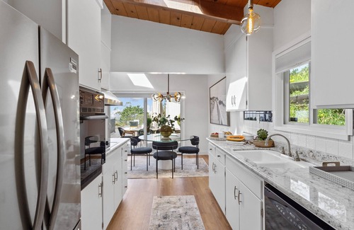 Half Moon Bay Casa | NEW! Serene Oceanview Escape with Expansive Deck