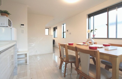 Takadanobaba Casa | NEW Shinjuku area, 6 min walk from Takadanobaba station, ideal for families and groups, TOWNHOUSE