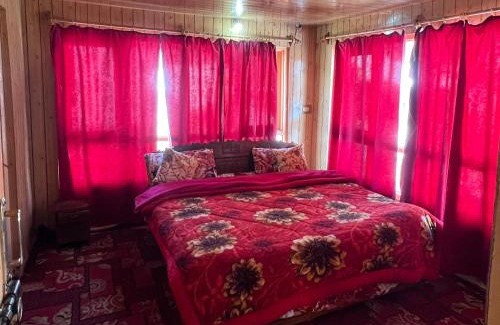 Laripora Casa | New snow view resort pahalgam