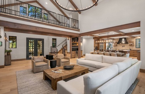 Cle Elum Casa | New! Spa Inspired Luxury Retreat*7BR*Sauna*Hot&Cold Tubs*Game Rm*Fire Pit