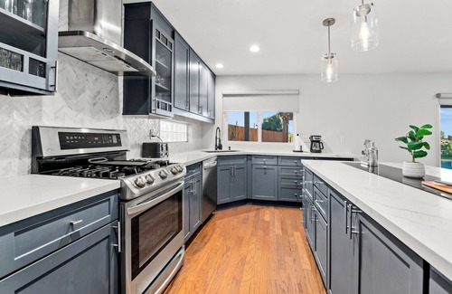 Clairemont Mesa Casa | New! Spacious 5BD Home with Games, Pool & Hot Tub!