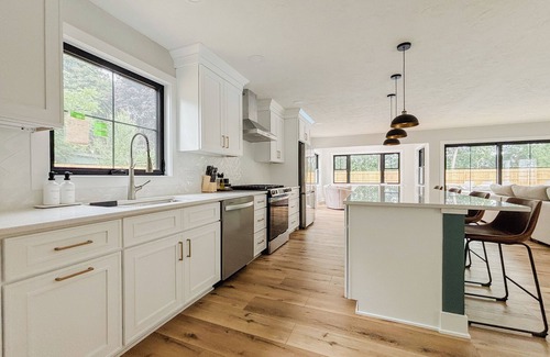 Douglas Casa | NEW! Spacious 7BR Douglas Home w/Private Pool, Walk to Lake Michigan & Saugatuck