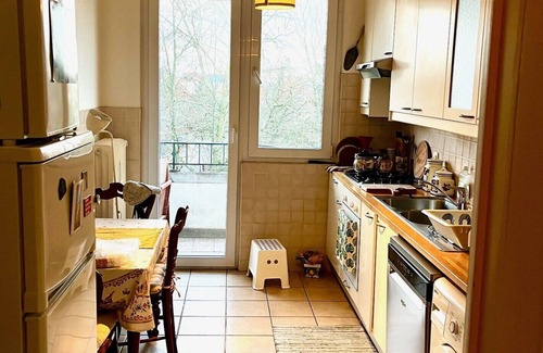 Watermael-Boitsfort Apartamento | NEW! Spacious, bright 2-bedrm, Ixelles Solbosch, great amenities. 2-wk+ stays