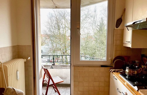 Watermael-Boitsfort Apartamento | NEW! Spacious, bright 2-bedrm, Ixelles Solbosch, great amenities. 2-wk+ stays
