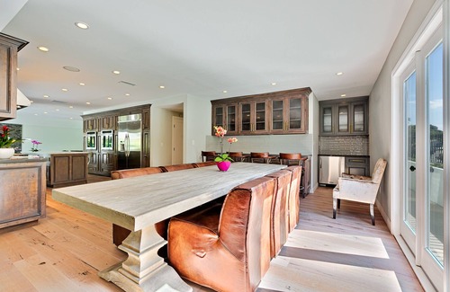 Los Angeles Casa | Pregunte ESPECIALES y alquileres mensuales: la impresionante piscina personalizada de Los Feliz Estates Home