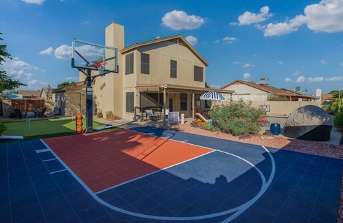 Peoria Casa | NEW Sportscourt|Huge Pool|Gameroom|Peoria Paradise