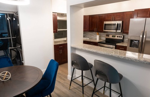 North Miami Beach Apartamento | NEW STAR 2/ Fantastic family oriented and mins away from the beaches
