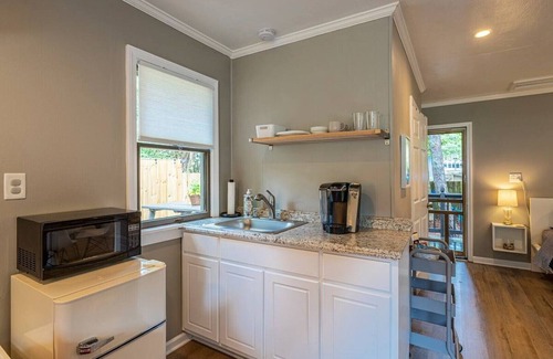 Kill Devil Hills Cabaña | New Studio Charming cottage close to the beach & woods in Kill Devil Hills, NC.