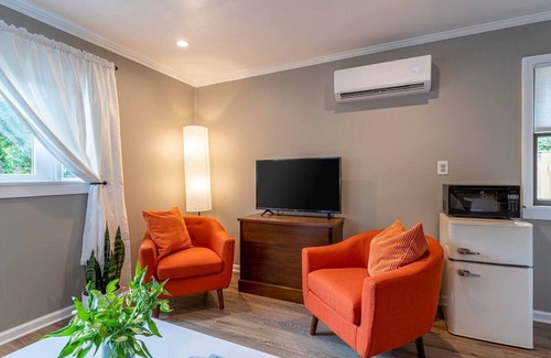 Kill Devil Hills Cabaña | New Studio Charming cottage close to the beach & woods in Kill Devil Hills, NC.