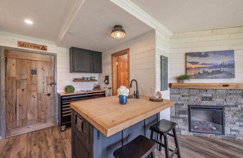 Truckee Condominio | *New* Studio in Tahoe Donner - Amenities galore! ~Sun and Snowpeak