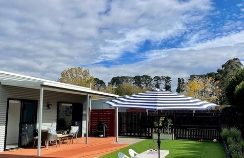 Tyabb Cabaña | *NEW* STUNNING Peninsula 'Poplar Cottage' close to beaches/wineries